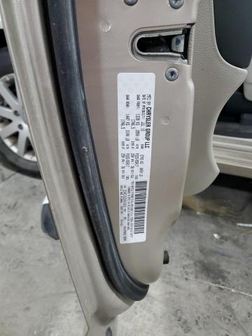 2C4RC1CG3CR415918 - 2012 CHRYSLER TOWN & COU TOURING L BEIGE photo 13