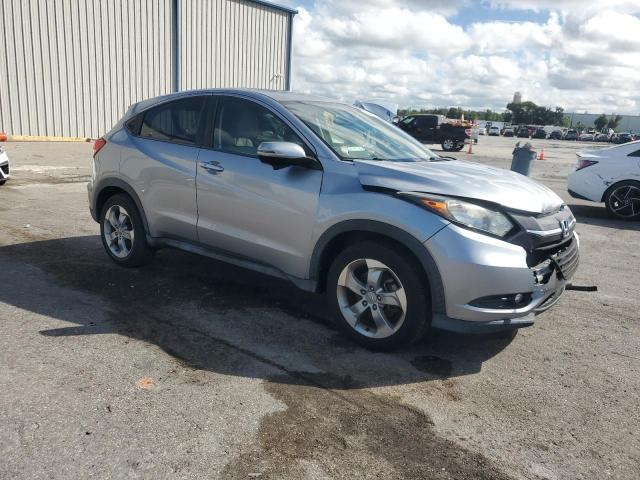 3CZRU5H50HG704631 - 2017 HONDA HR-V EX SILVER photo 4