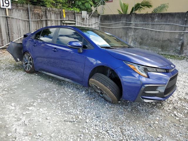 5YFS4MCE9MP070877 - 2021 TOYOTA COROLLA SE Blau Foto 4