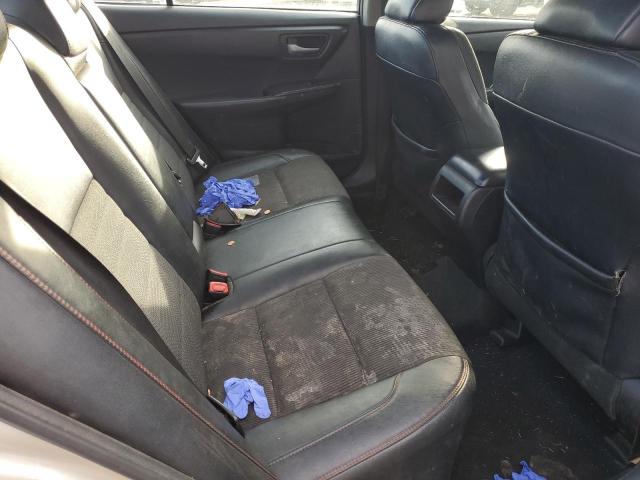 4T1BF1FK5HU426840 - 2017 TOYOTA CAMRY LE 银色 照片 10