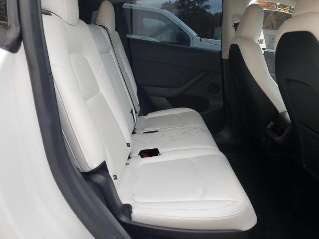 7SAYGAEE4RF205752 - 2024 TESLA MODEL Y 白色 照片 10