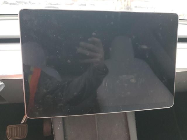 7SAYGAEE4RF205752 - 2024 TESLA MODEL Y 白色 照片 9