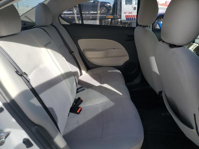 ML32F3FJ8HHF10849 - 2017 MITSUBISHI MIRAGE G4 ES WHITE photo 10