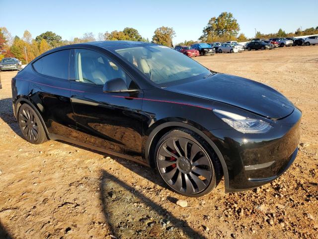 5YJYGDEF2LF050181 - 2020 TESLA MODEL Y BLACK photo 4
