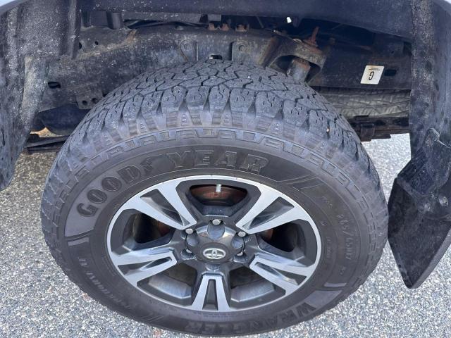 3TMCZ5AN4HM091258 - 2017 TOYOTA TACOMA DOUBLE CAB 银色 照片 12