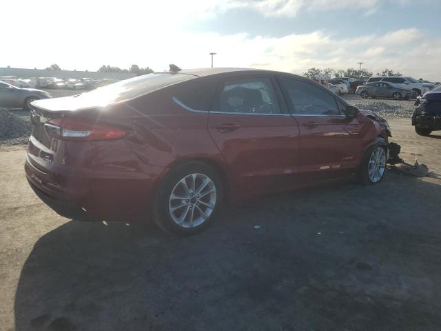 3FA6P0LU2KR226313 - 2019 FORD FUSION SE RED photo 3
