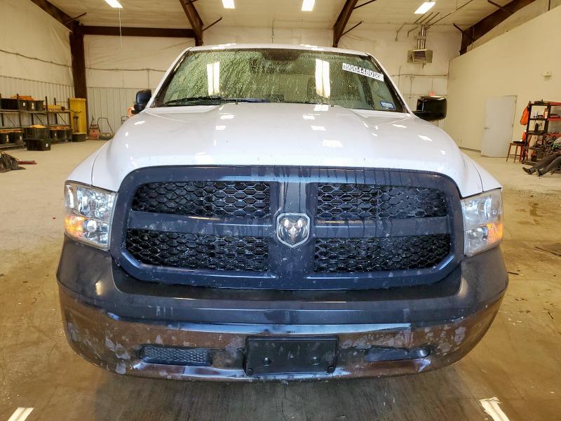 1C6RR6FG5KS500321 - 2019 RAM 1500 CLASS TRADESMAN Білий фото 5