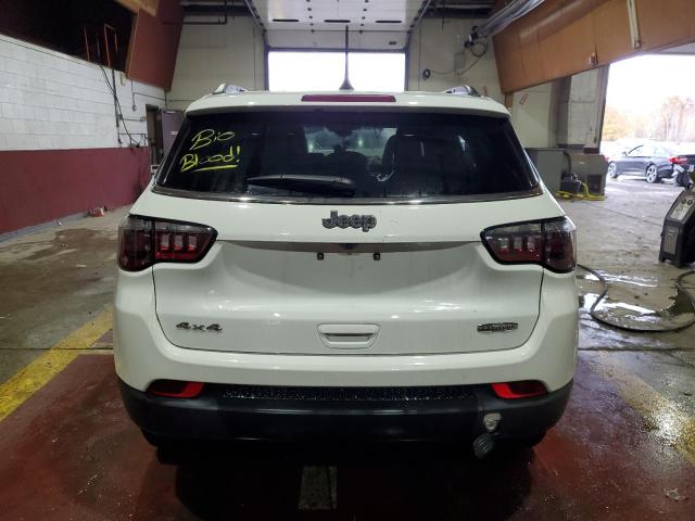 3C4NJDBNXRT110427 - 2024 JEEP COMPASS LATITUDE Beyaz fotoğraf 6