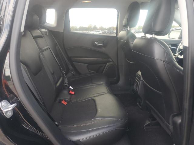 3C4NJDBB0JT177774 - 2018 JEEP COMPASS LATITUDE Noir photo 11