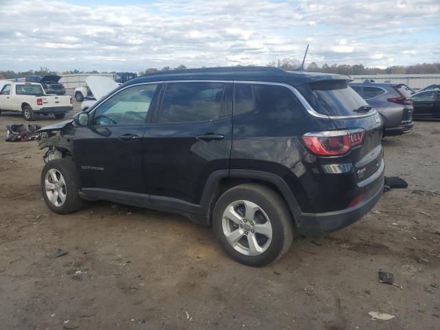 3C4NJDBB0JT177774 - 2018 JEEP COMPASS LATITUDE Noir photo 2
