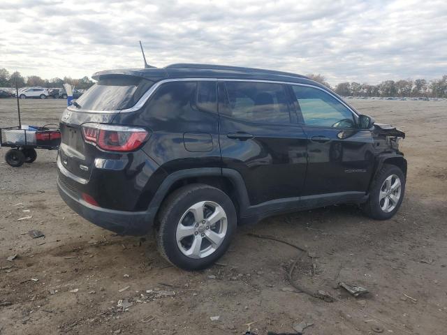 3C4NJDBB0JT177774 - 2018 JEEP COMPASS LATITUDE Noir photo 3