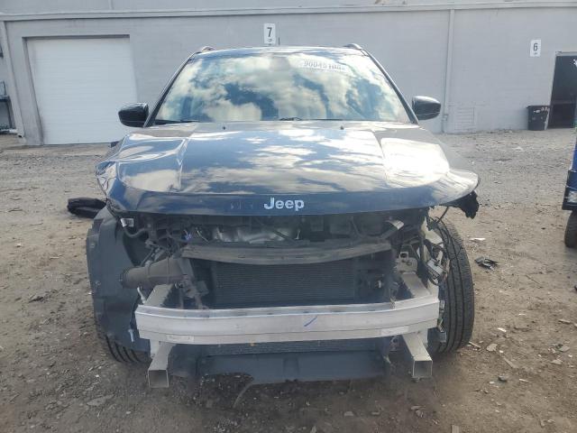 3C4NJDBB0JT177774 - 2018 JEEP COMPASS LATITUDE Noir photo 5