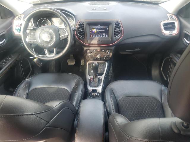 3C4NJDBB0JT177774 - 2018 JEEP COMPASS LATITUDE Noir photo 8