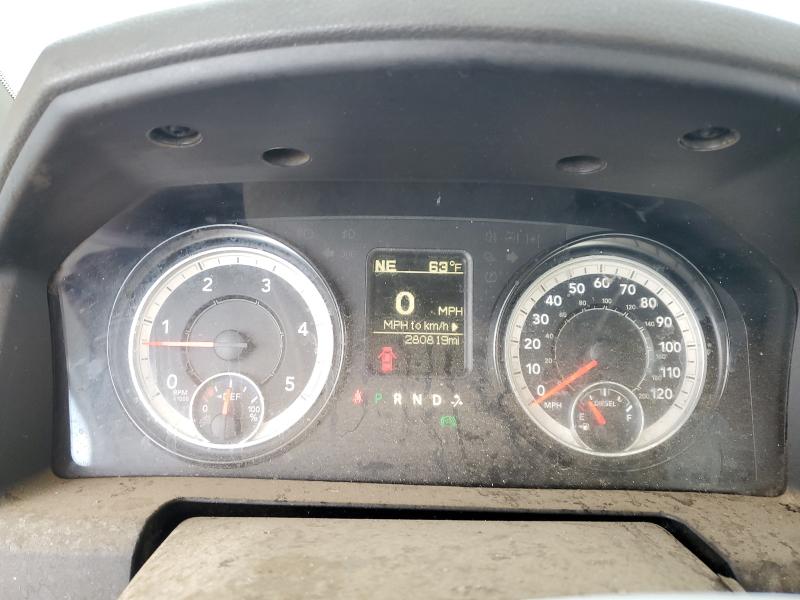 3C7WRMBL0JG175752 - 2018 RAM 5500 Ağ foto 9