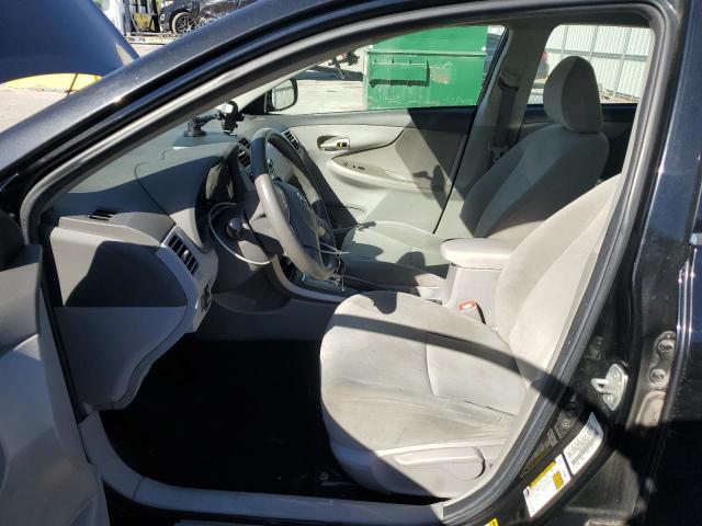 1NXBU4EE8AZ261004 - 2010 TOYOTA COROLLA BASE Schwarz Foto 7