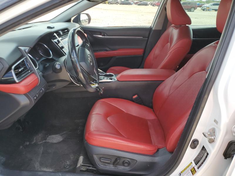 4T1B61HK2KU257137 - 2019 TOYOTA CAMRY XSE 白色 照片 7