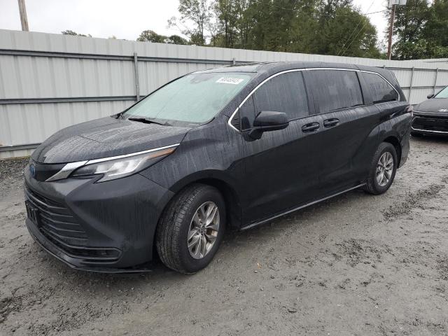 2022 TOYOTA SIENNA LE, 