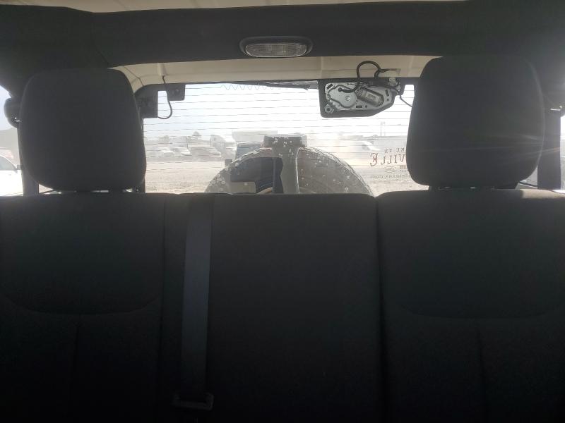 1C4BJWDG5HL742999 - 2017 JEEP WRANGLER U SPORT WHITE photo 10