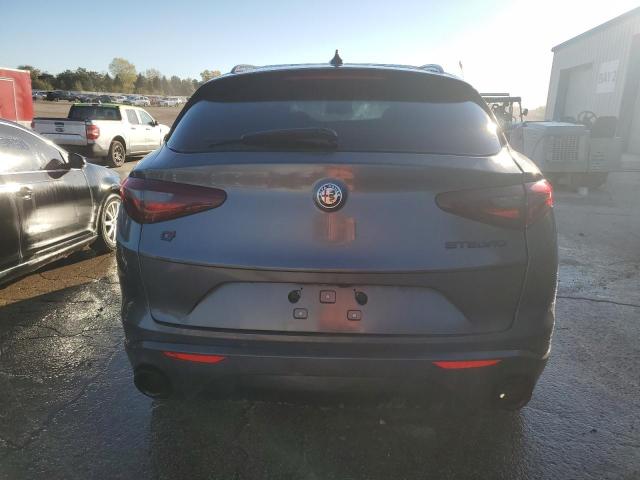 ZASPAKBN7L7C88764 - 2020 ALFA ROMEO STELVIO TI Grau Foto 6