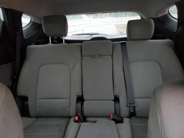 5NMZT3LB6HH032007 - 2017 HYUNDAI SANTA FE S WHITE photo 10