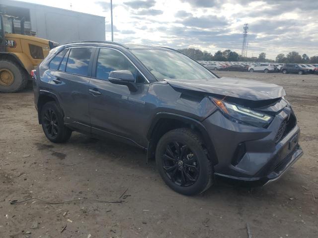 4T3T6RFV2NU083405 - 2022 TOYOTA RAV4 SE 灰色 照片 4