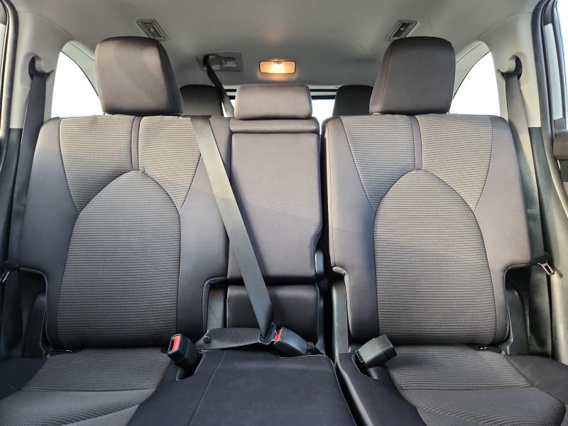 5TDKDRBH3PS031898 - 2023 TOYOTA HIGHLANDER L 银色 照片 10