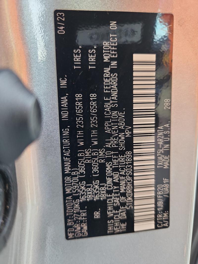 5TDKDRBH3PS031898 - 2023 TOYOTA HIGHLANDER L 银色 照片 13