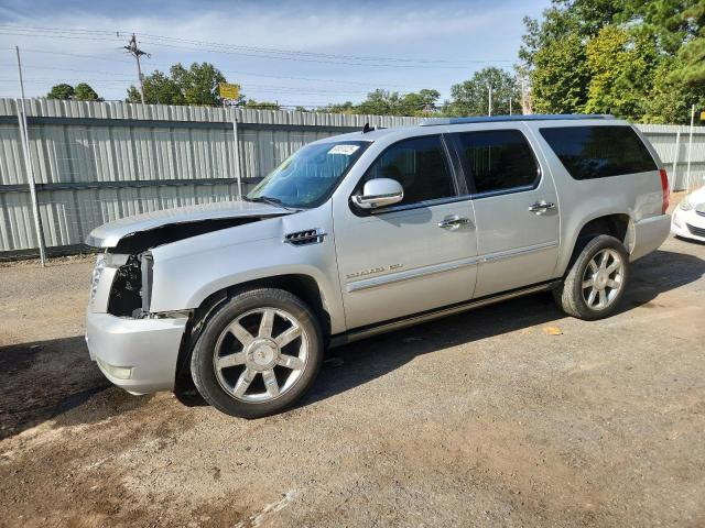 2011 CADILLAC ESCALADE ESV PREMIUM, 