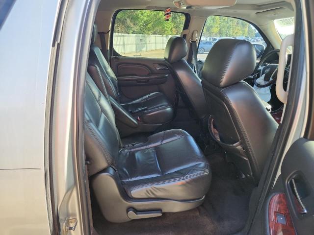 1GYS3JEFXBR134946 - 2011 CADILLAC ESCALADE ESV PREMIUM SILVER photo 11