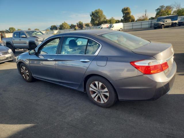 1HGCR2F32DA282076 - 2013 HONDA ACCORD LX 灰色 照片 2