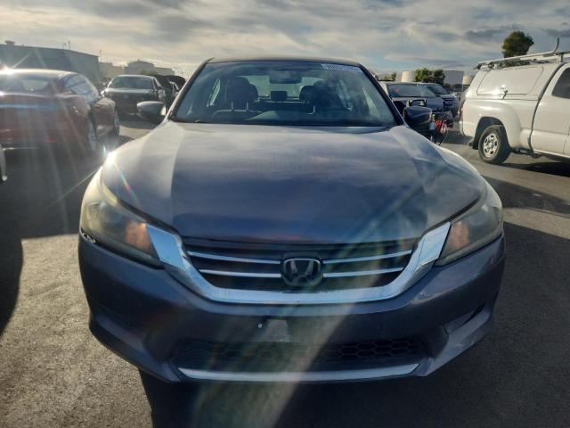 1HGCR2F32DA282076 - 2013 HONDA ACCORD LX 灰色 照片 5