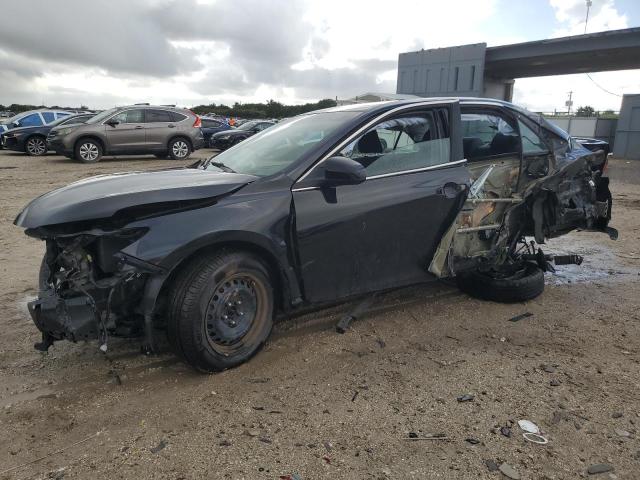 2016 TOYOTA CAMRY LE, null