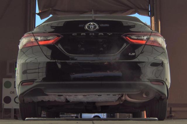 4T1C11AK5NU66085 - 2022 TOYOTA CAMRY LE BLACK photo 11