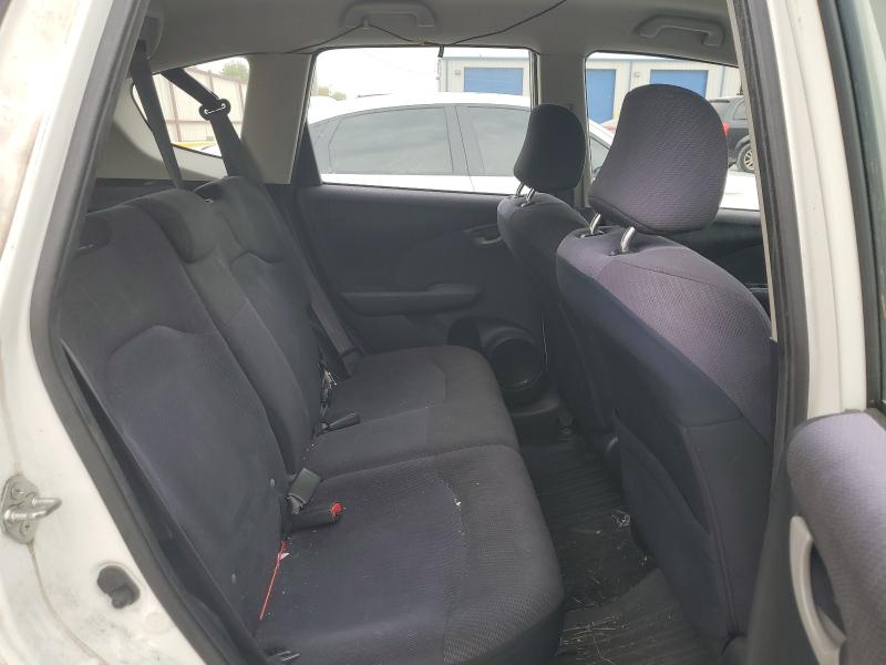 JHMGE8H57DC016357 - 2013 HONDA FIT SPORT WHITE photo 10