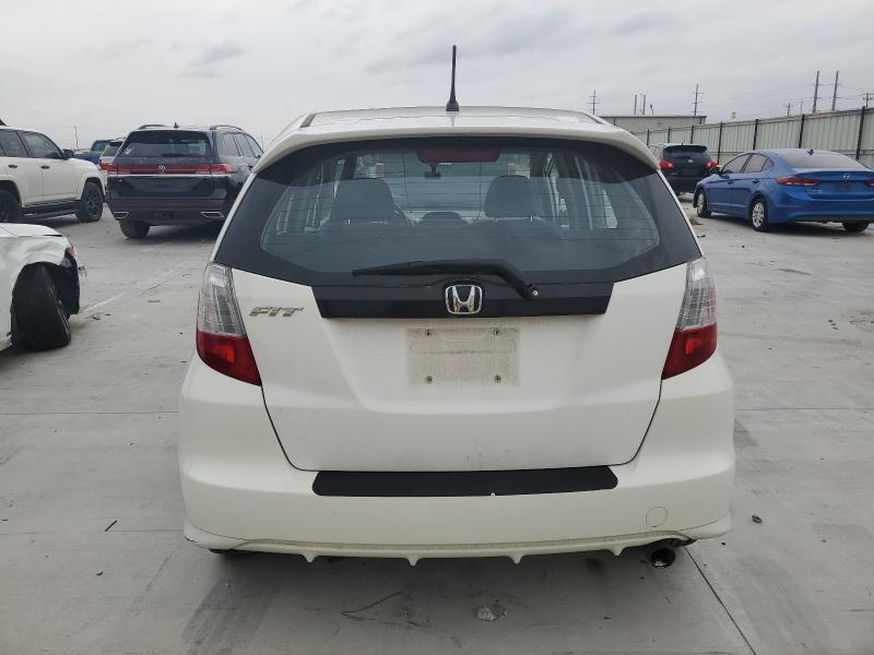 JHMGE8H57DC016357 - 2013 HONDA FIT SPORT WHITE photo 6