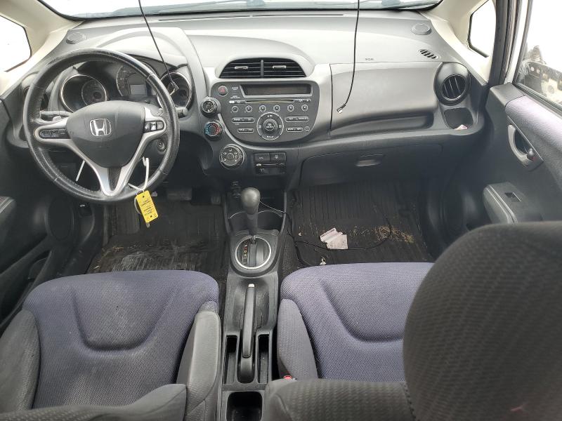 JHMGE8H57DC016357 - 2013 HONDA FIT SPORT WHITE photo 8