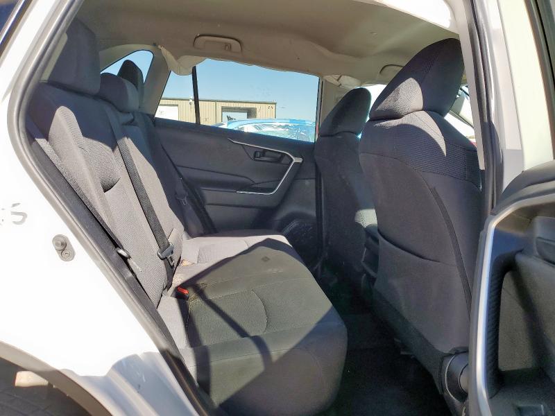 2T3H1RFV6LW061084 - 2020 TOYOTA RAV4 LE WHITE photo 11