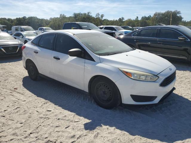 1FADP3E2XGL397370 - 2016 FORD FOCUS S WHITE photo 4