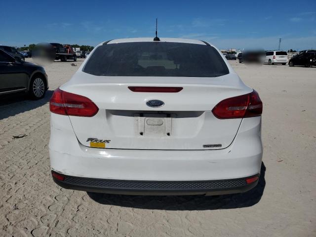 1FADP3E2XGL397370 - 2016 FORD FOCUS S WHITE photo 6
