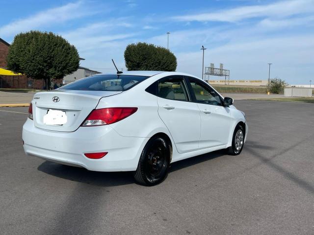 KMHCT4AE1HU307800 - 2017 HYUNDAI ACCENT SE 白色 照片 4