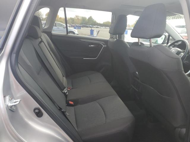 2T3P1RFV2RC473976 - 2024 TOYOTA RAV4 XLE SILVER photo 11