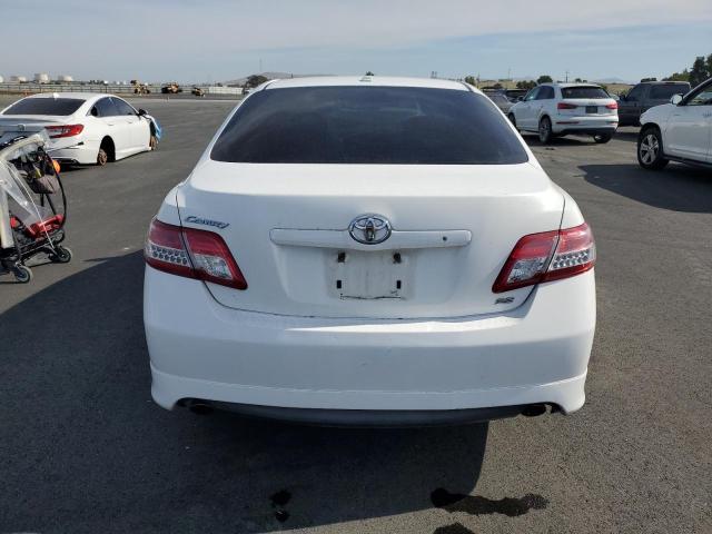 4T1BF3EK9AU577439 - 2010 TOYOTA CAMRY BASE WHITE photo 6