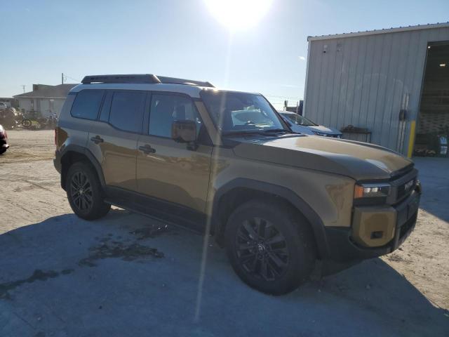 JTEABFAJXRK003882 - 2024 TOYOTA LAND CRUIS BASE Złoty zdjęcie 4