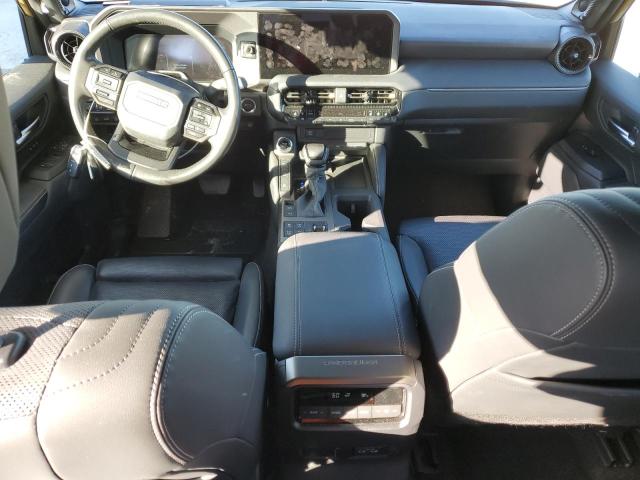 JTEABFAJXRK003882 - 2024 TOYOTA LAND CRUIS BASE Złoty zdjęcie 8