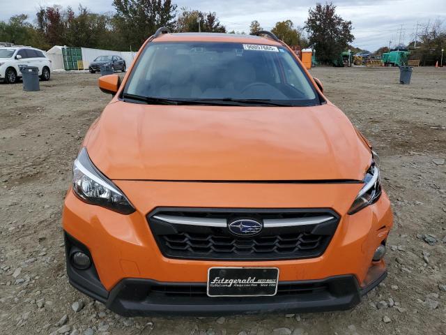 JF2GTADC1J8328970 - 2018 SUBARU CROSSTREK PREMIUM Orange Foto 5