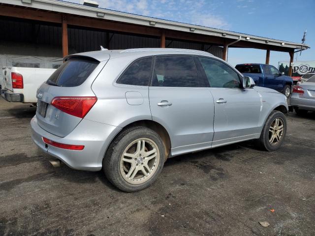 WA1MKAFP0AA037450 - 2010 AUDI Q5 PREMIUM PLUS SILVER photo 3