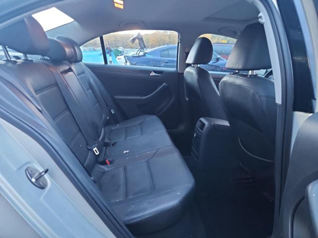 3VWDX7AJ8CM305807 - 2012 VOLKSWAGEN JETTA SE SILVER photo 10