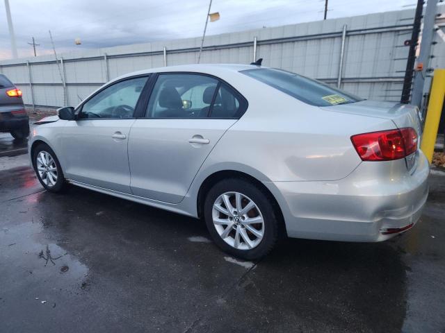 3VWDX7AJ8CM305807 - 2012 VOLKSWAGEN JETTA SE SILVER photo 2