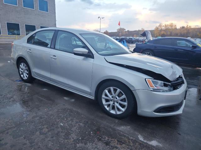 3VWDX7AJ8CM305807 - 2012 VOLKSWAGEN JETTA SE SILVER photo 4