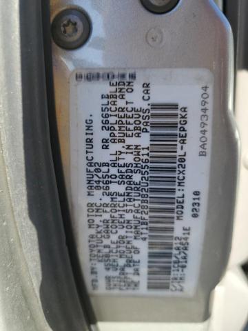 4T1BF28B82U255611 - 2002 TOYOTA AVALON XL SILVER photo 13